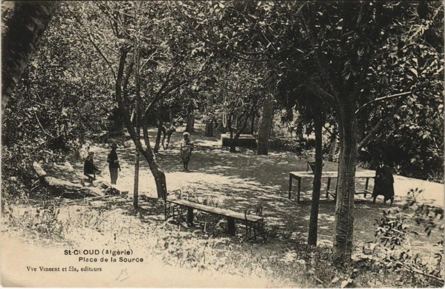 CPA AK SAINT-CLOUD Place de la Source ALGERIE (1145437)