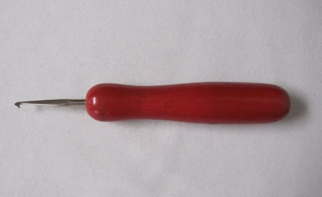Gancho De Ganchillo De Metal Mango De Madera De Colección Sin Marcar