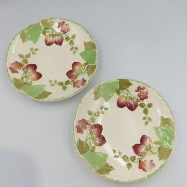 2 ASSIETTES BARBOTINE CHOISY LE ROI BOULENGER DECOR FRAISES ART NOUVEAU Ca. 1900