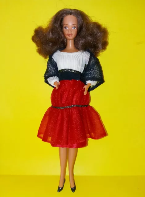 VINTAGE 1979 HISPANIC Barbie La Muneca Hispanica Brownette htf