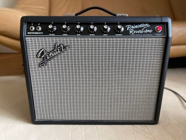 Fender '65 Princeton Reverb Lacquered Tweed  with cover & foot switch  used