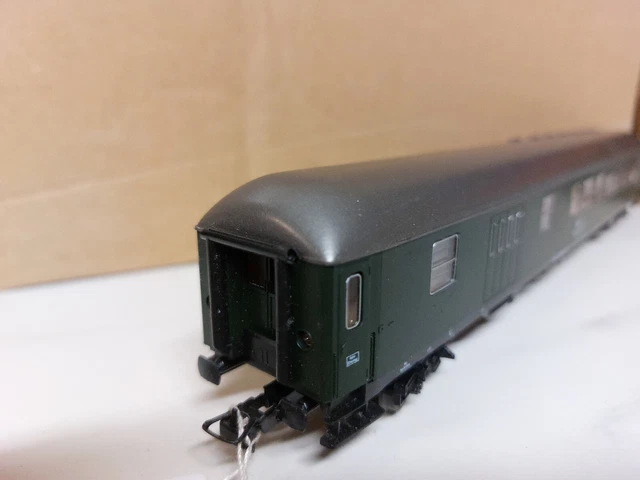 45381.1 / Roco Ho Voiture Voyageurs 1E Classe Type Corail 910-6