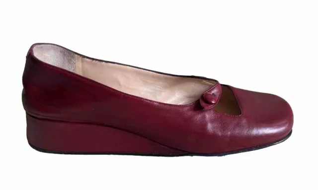 Taryn Rose Size 40M Leather Vero Cuoio Red Height 1.5” #2700