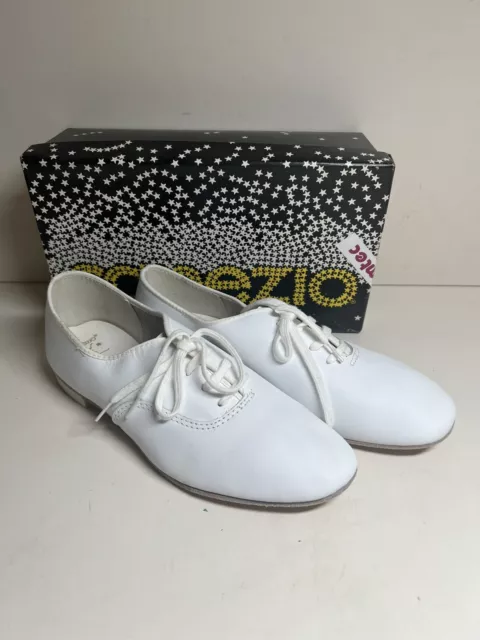 NOS NIB CAPEZIO TAP DANCE Ballet SHOES Vintage White Children’s SIZE 3 1/2 W 351