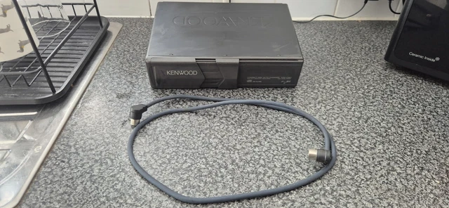 カーオーディオ KENWOOD KDC-C467 6連奏CDチェンジャー 2001年