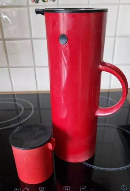 Stelton Vacuum jug flask + jug b Erik Magnussen Design Red 1.1Lt Made in Denmark