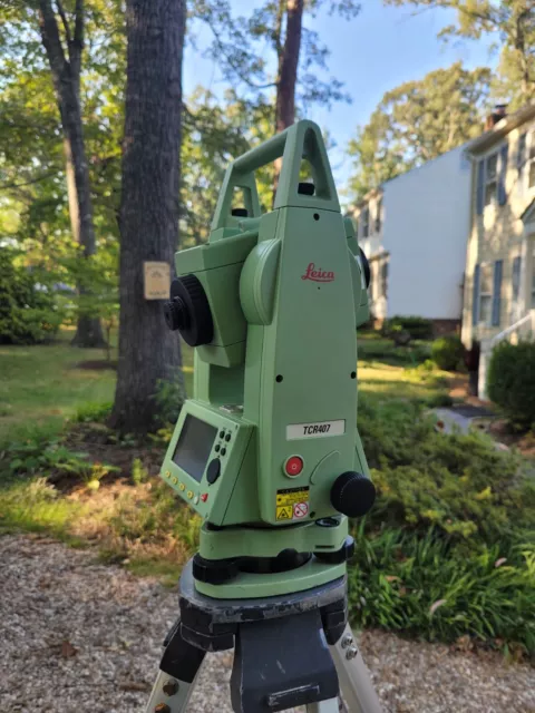 leica transit theodolite