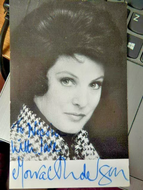 Moira  Anderson -  Scottish  Singer    -  Autographed Photo