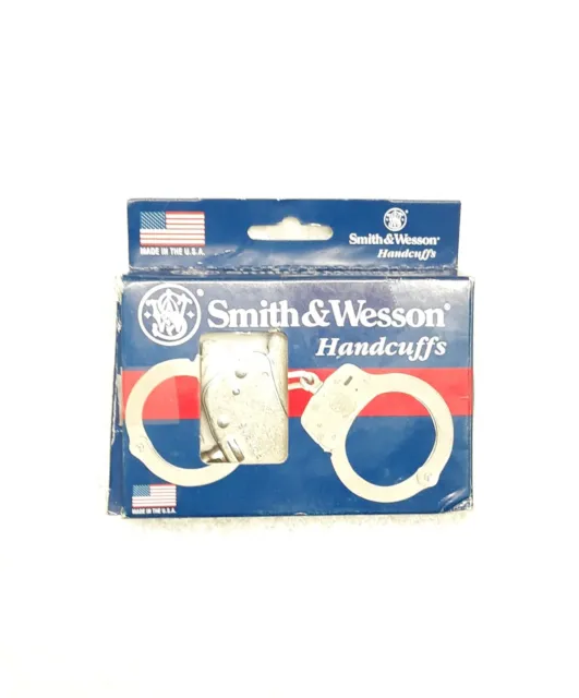 Smith and Wesson Handcuffs Model 100-1 Nickel 1 Key Open Box Made In USA