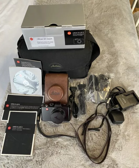 Leica D-LUX 5, 10.0MP Digital Camera, Black. Genuine Leica Leather Case.