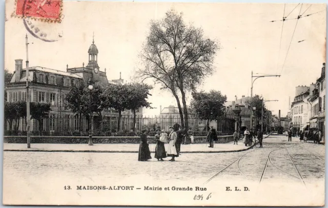 94 MAISONS ALFORT - la mairie et grande rue.