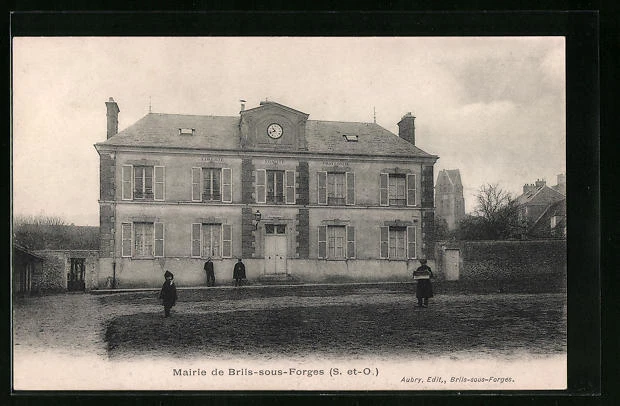 CPA Briis-sous-Forges, Mairie