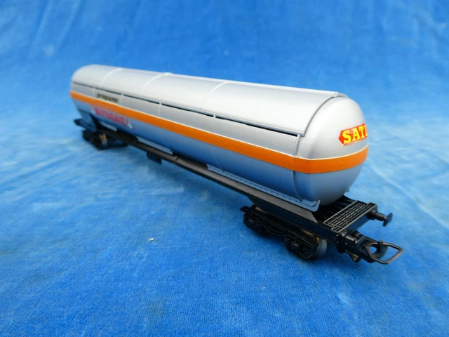 HO] : Wagon citerne pétrole ESSO, SNCF, Ep. IV – WB877
