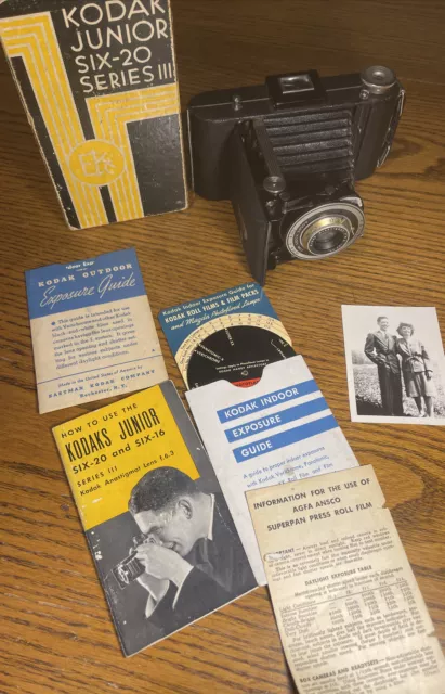 Cámara plegable vintage Kodak Vigilant Junior Six-20 620 con caja original sin probar