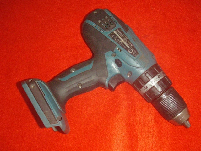 Taladro de martillos inalámbrico Makita, HP457D 2 velocidades. 18v. Genuino