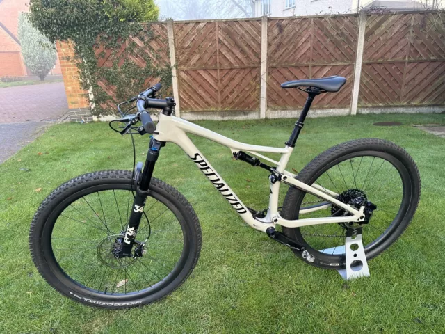 Specialized crosstrail 2025 expert carbon 2018
