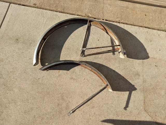 Vintage Schwinn Hollywood Bicycle Front & Rear Fenders Vintage Schwinn Hollywood Bicycle Front & Rear Fenders