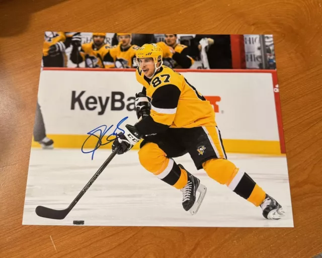 SIDNEY CROSBY Autographed 8x10 Photo SIGNED AUTO