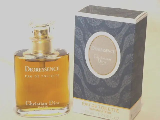 Dioressence Christian Dior Eau de Toilette Spray.