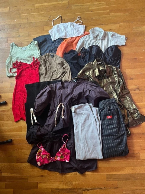 VINTAGE CLOTHING LOT - 90s/2000s/Modern