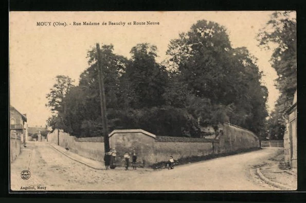 CPA Mouy, Rue Madame de Beauchy and Route New
