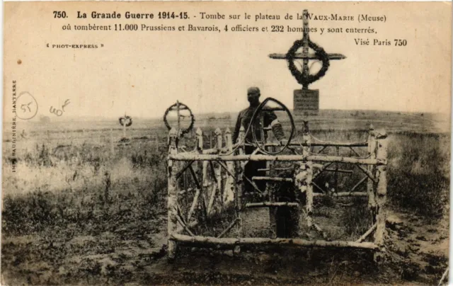 CPA AK Military - Tomb on the Vaux-Marie Plateau (697062)