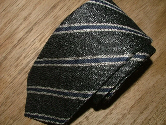 New Wot David Donahue Tie  100% Silk Hand Made In Usa Gray Blue Striped #530