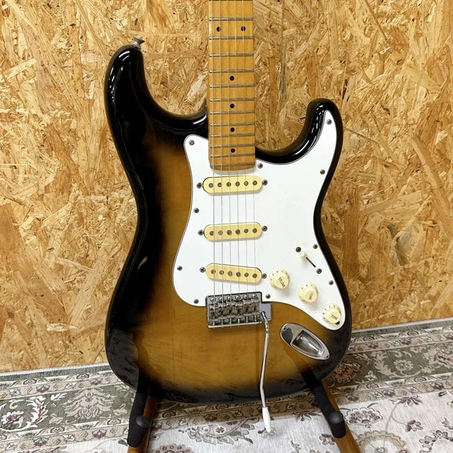 FENDER JAPAN ST314-55 Sunburst Electric Guitar Used Product
