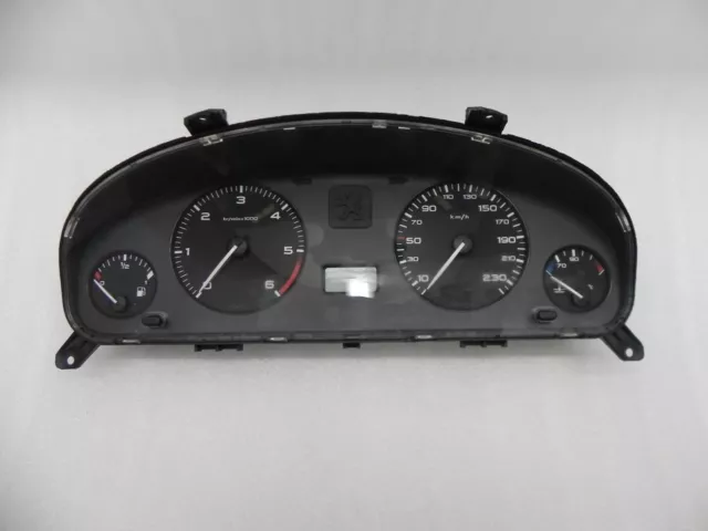 Peugeot 406 Diesel 2.0 HDI Tacho Tachometer Kombiinstrument cluster 9639940380