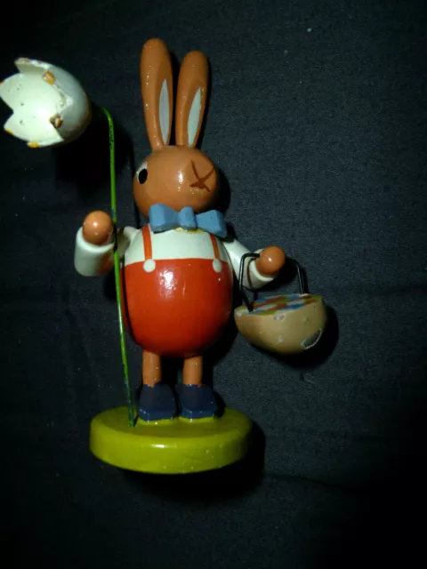 schöner Osterhasen-Bub, Erzgebirge