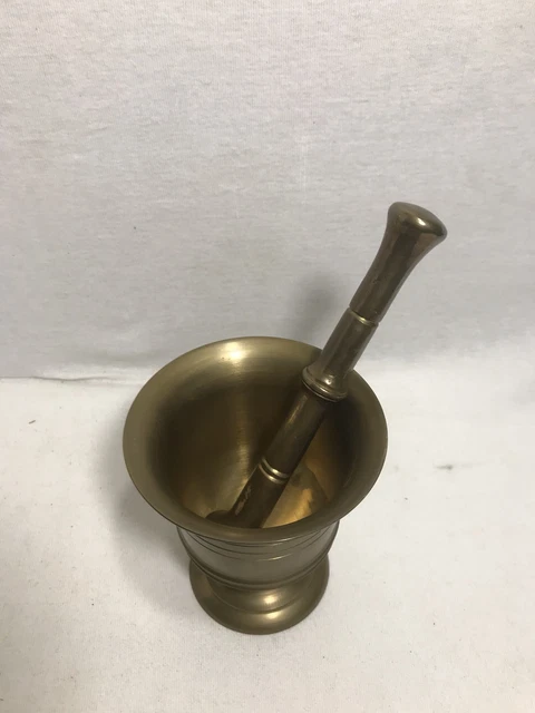 Pourquoi avoir un pilon et mortier en bois dans ma cuisine - Boutique