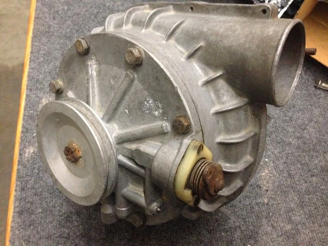 1957 Ford VR57 Thunderbird McCulloch Supercharger blower 312 Y-block 1957 Ford VR57 Thunderbird McCulloch Supercharger blower 312 Y-block