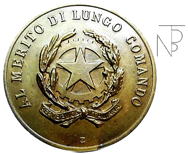 Medaglia D'argento Al Merito Di Lungo Comando Per I Luogotenenti Monticelli E Greco Foto