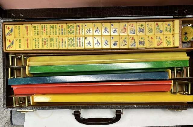 Mid Century Butterscotch Mahjong Game Set in Alligator Case, 5 Wood Racks