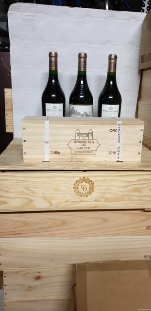 1 bouteille de LAFITE ROTHSCHILD 2019 en CAISSE BOIS UNITAIRE / PAUILLAC