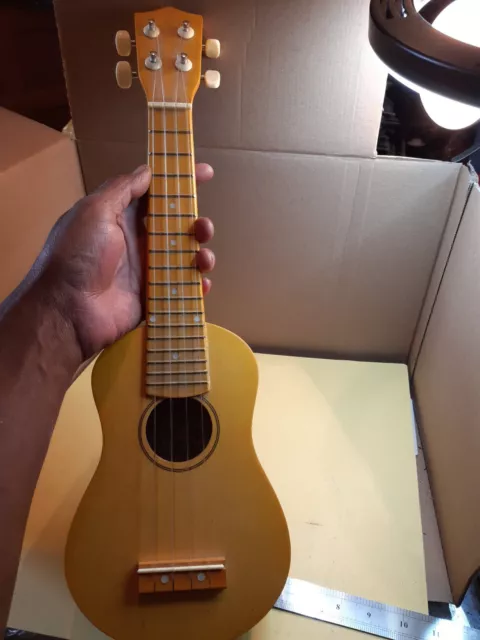 Vintage sheffield Soprano Ukulele