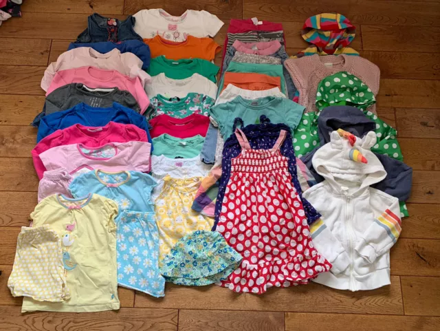 Enorme pacchetto di vestiti per bambina 3-4 anni, 35 articoli Next, TU, Mothercare, Gap