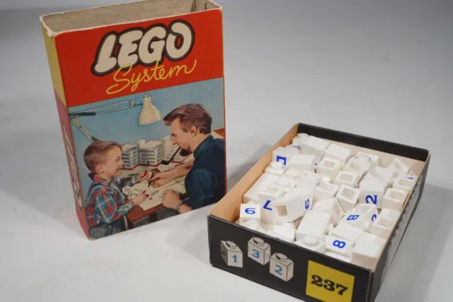 vintage 1950's LEGO System 237 - Zahlensteine + Buchstabensteine