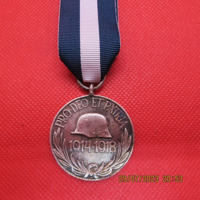 médaille religieuse soulager ceux qui souffrent 1914
