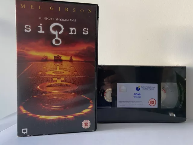 VHS Video - Signs (2002) Mel Gibson