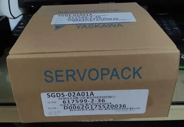 Yaskawa AC Servo Driver SGDS-02A01A New In Box SGDS02A01A Expedited Shipping 1PC