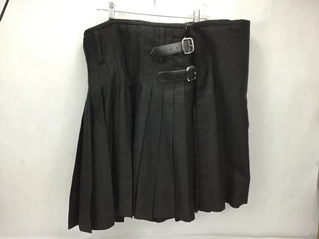 Mens Black Pleated 100% Acrylic Wool 6-8 Yards Tartan Kilt by Atlanta Kilts Sz47