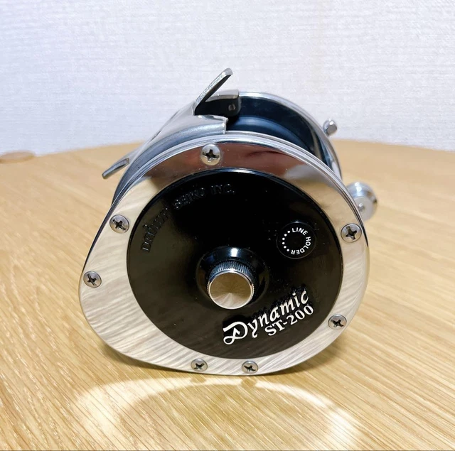 ダイワ　ダイナミックST-200　Dynamic ST-200 リール ダイワ ダイナミック ST-200 両軸リール