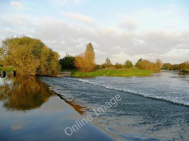Photo 6x4 Weir across the River Trent near Alrewas, Staffordshire Overley c2009