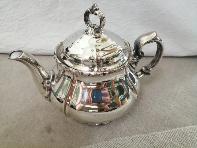 Théière /Cafetière En Porcelaine Avec Revêtement Métal Argenté