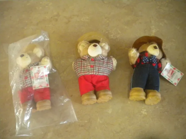 3 Vintage 1986 Wendys FURSKINS 7" Bears Farrell and Boone Plush CUTE!