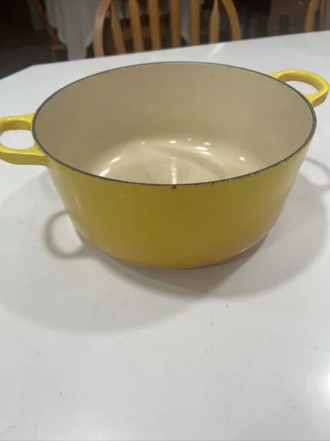 LE CREUSET 5.5 Qt Yellow Enamel Cast Iron Dutch Oven Made In France 26 ...