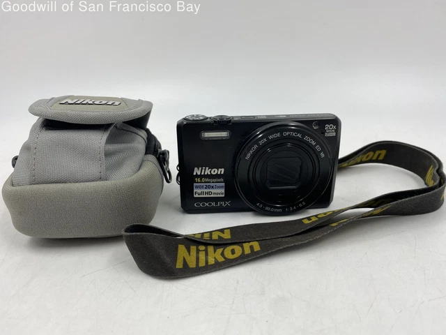 Nikon Coolpix S7000 Compact Digital Point & Shoot Camera Black - Untested