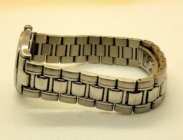Orologio MOVADO Museo Donna Acciaio Inox 28mm 84 E4 0823 7
