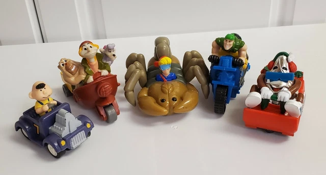 Lot of 5 Kid's Meal Toys Pull back Action/pull & go vehicles